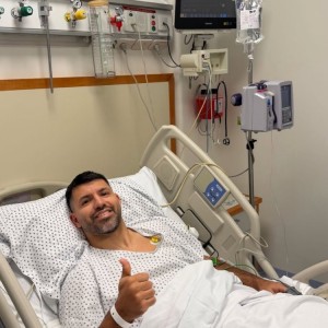 星空体育官网-阿圭罗社媒晒照确认手术成功：搞定了，一切都很顺利